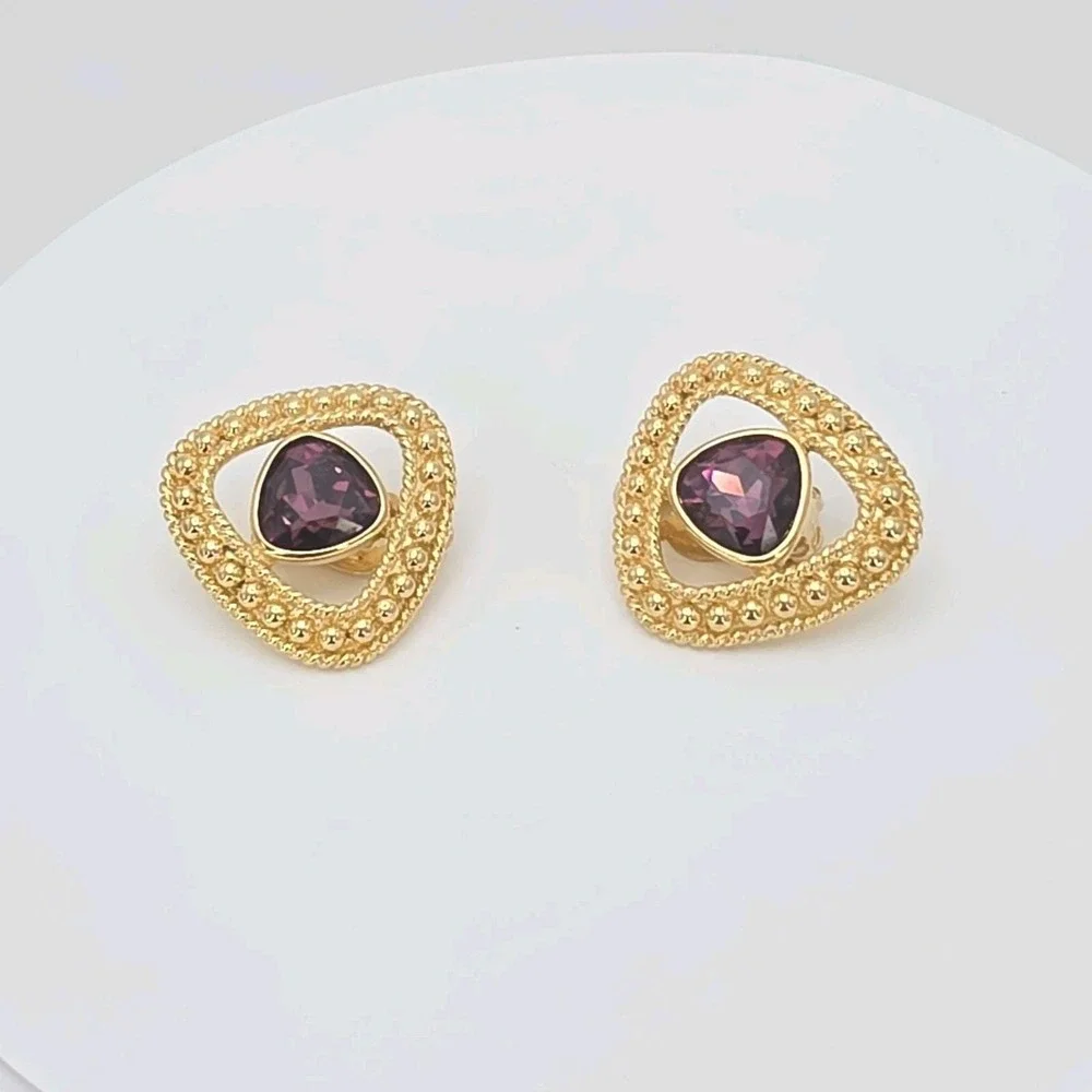 Vtg Signed SWAROVSKI Triangular Earrings Clip-On Amethyst Crystal 18k Gold Plate - Picture 4 of 14